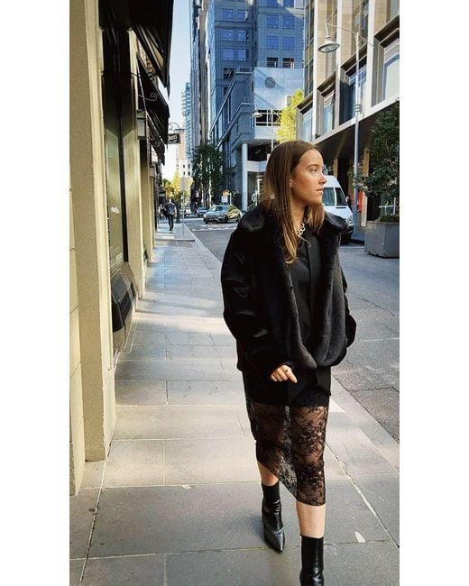 Lindsay Nicholas New York Black Short Faux Fur Coat