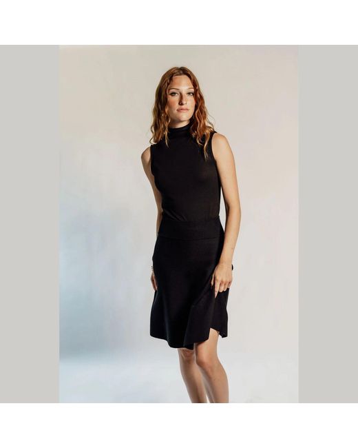 Rave on Trend Black Knit Circle Skirt Regular