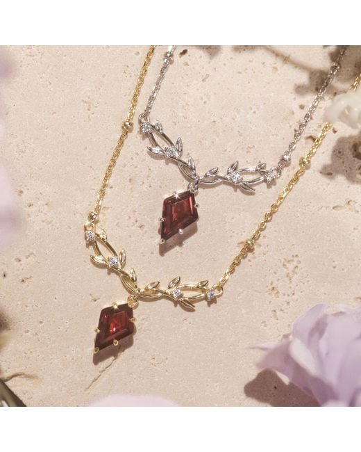Azura Jewelry New York Metallic Elven Entwine Mozambique Garnet Necklace Vermeil