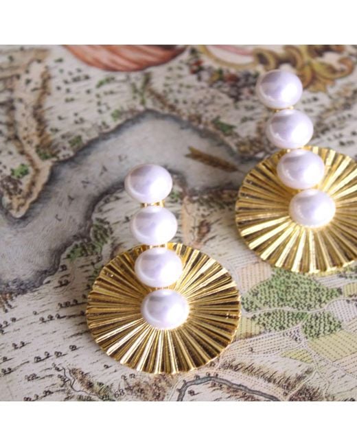 1610Istanbul Metallic Empress Theodora Pearl Earrings