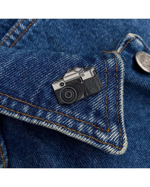 Make Heads Turn Black Enamel Pin Film Camera