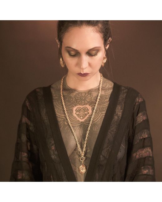 IN CAUDA VENENUM Metallic Vayu Necklace