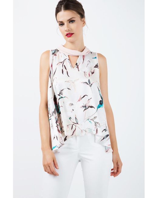 Conquista Natural Sleeveless Print Satin Top