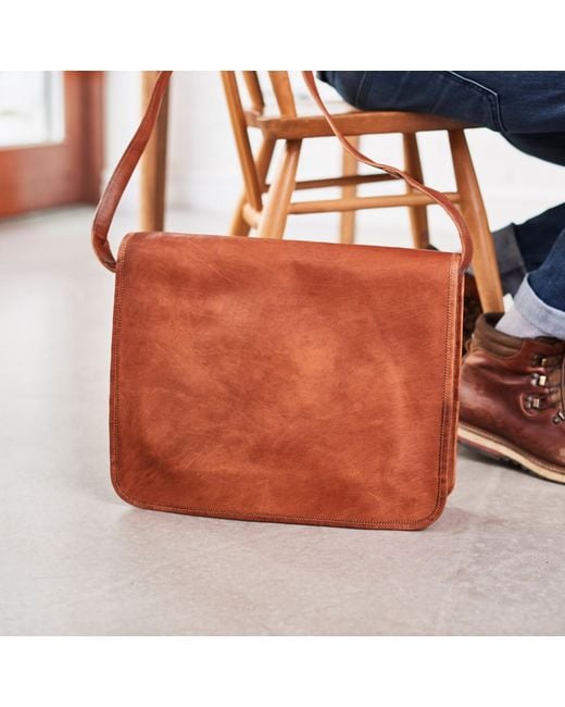 VIDA VIDA Brown Vida Vintage Classic Leather Messenger Bag for men