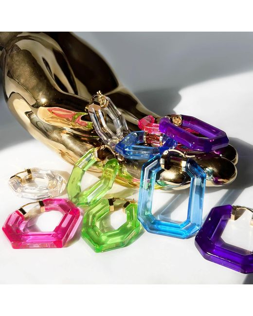 Gold & Honey Pink Heart Gemstone Lucite Hoop Earrings