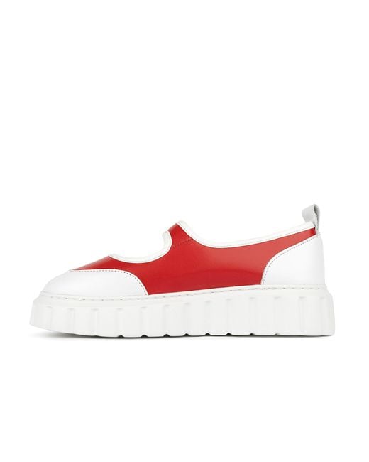 Embassy London USA Red Sophie