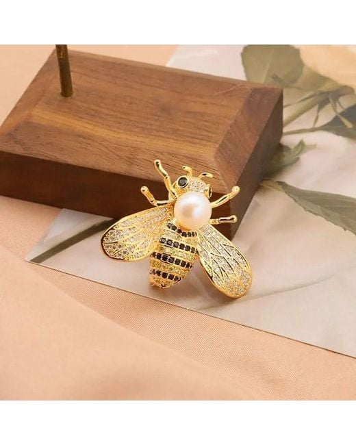 Angel Barocco Metallic Natural Freshwater Pearl Bee Brooch
