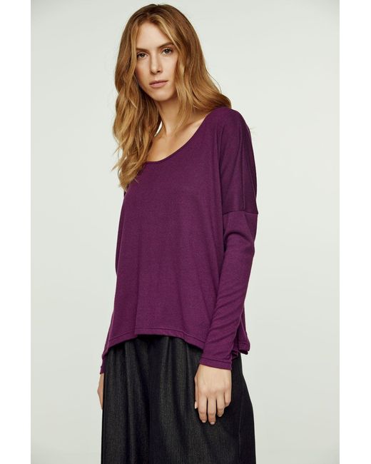 Conquista Purple Aubergine Knit Top With Batwing Style Sleeves