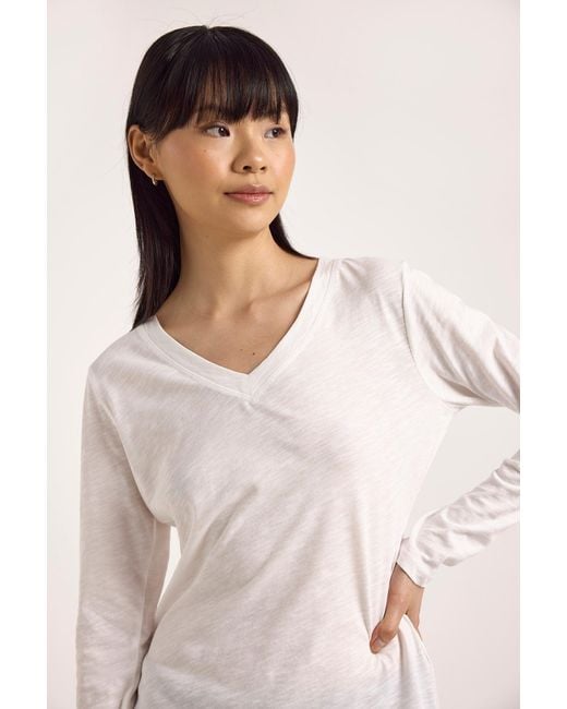 Brodie Cashmere White Long Sleeve V Neck