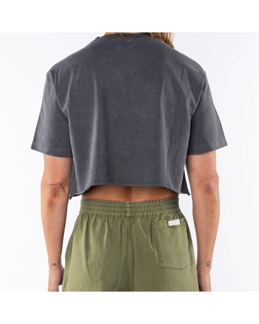 Ariko Gray Sea Beach Crop Tee