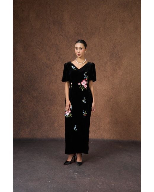 Silk and Bears Black Hand-Embroidered Silk Velvet Puff-Sleeve Maxi Dress — Floral — Velvet Atelier