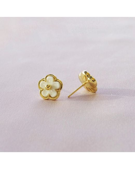 POPORCELAIN Metallic Mini Porcelain Daisy Stud Earrings