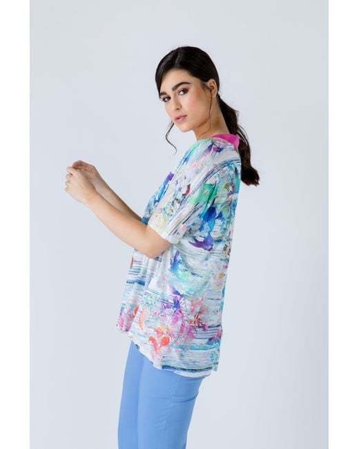 Conquista Blue Print V Neck Top