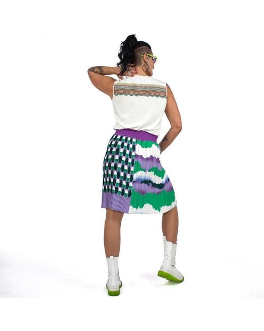 Lalipop Design White Sleeveless Blouse With Colorful Accessories On The Yoke