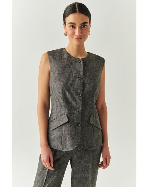 Exquise Black Royal Sleeveless Vest