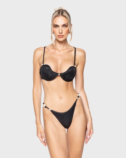GOD SAVES QUEENS Black Venus Top
