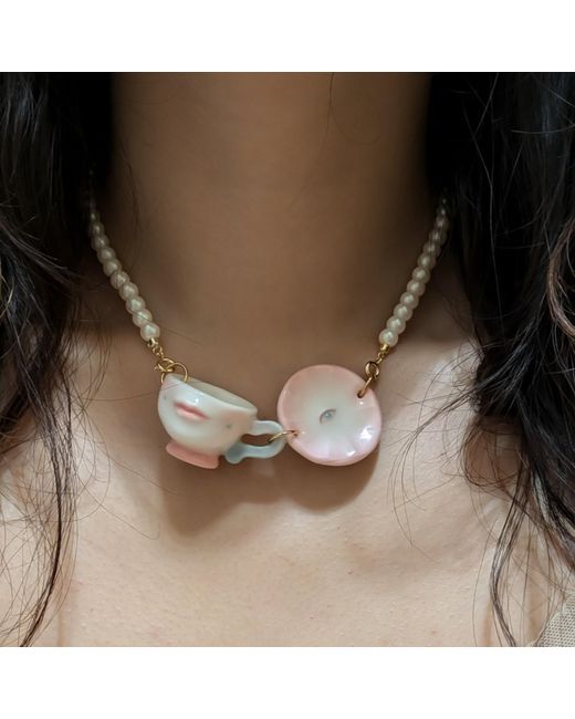 H2 Studio Metallic The Cup Theater Mini Porcelain Cup & Plate Crystal Pearl Necklace