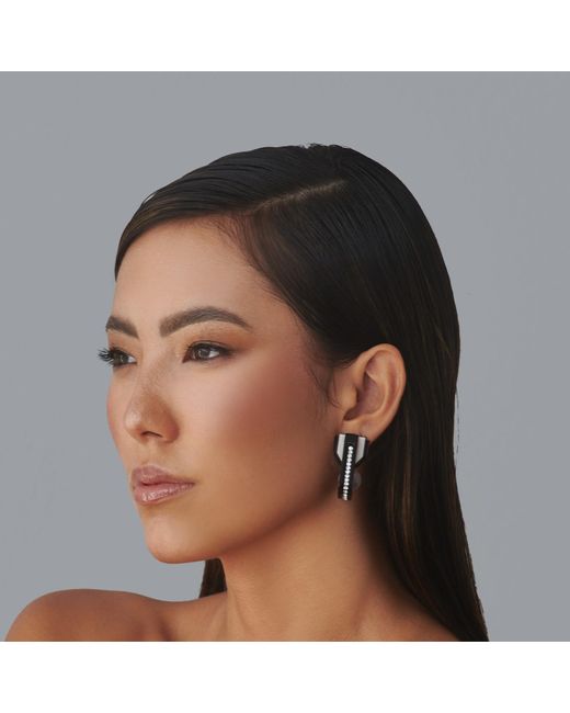 Gissa Bicalho Black Handmade Acrylic Earring Short Orion With Clips