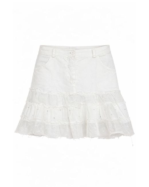 Conquista White Embroidered Tiered Mini Skirt
