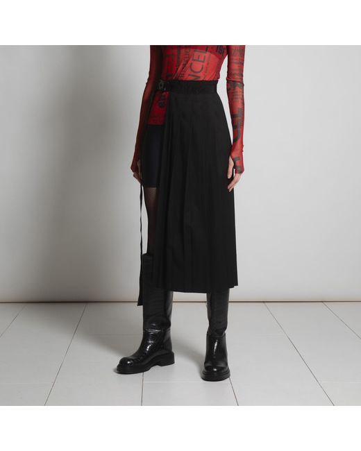 Una Berzina Black Pleated Apron