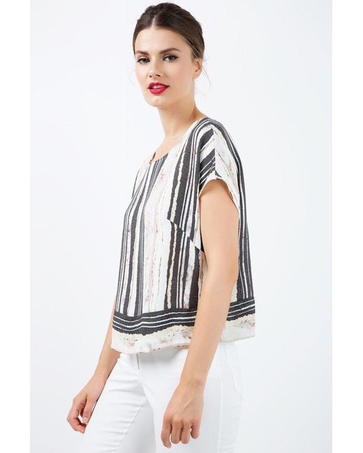 Conquista Black Loose Fitting Sleeveless Striped Top