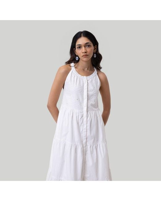 REISTOR White Sleeveless Embroidered Tiered Maxi Dress