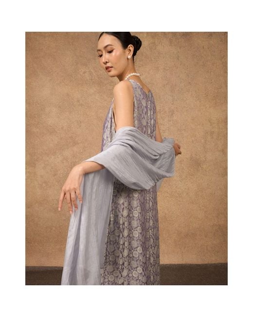 Silk and Bears Gray Silk Scarf – Hand-Dyed Mulberry Silk Shawl, Wedding & Evening Wrap