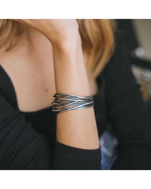 Marteliè White Thread Bracelet