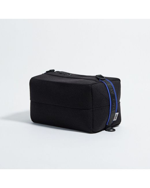 Atacz Black Cube With Utility Strap