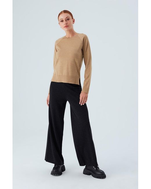 Peraluna Brown Vanessa Slit Detailed Asymmetric Fine Pullover