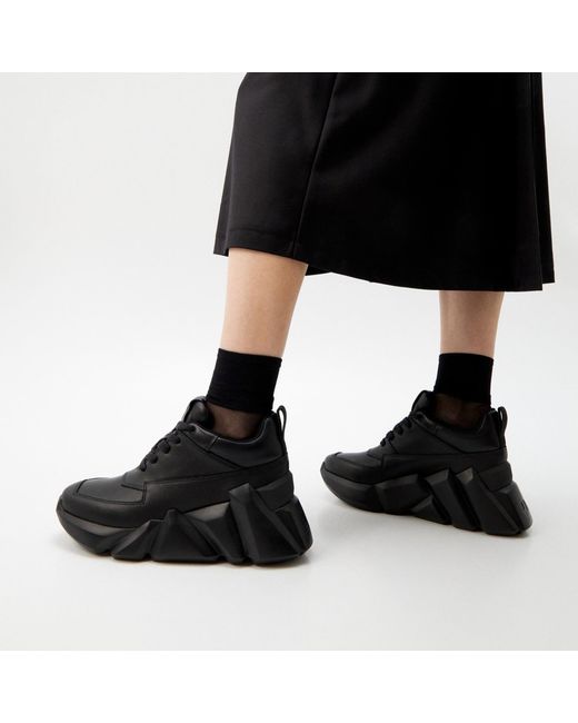 United Nude Black Space Kick Max