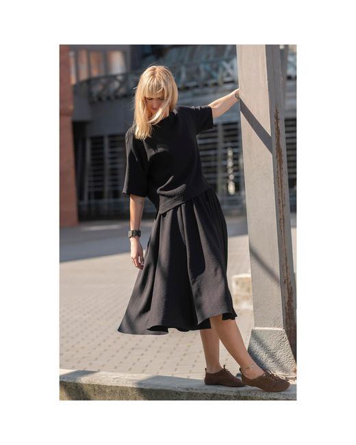 Oh!Zuza Black Echo Viscose Midi Skirt With Pockets –