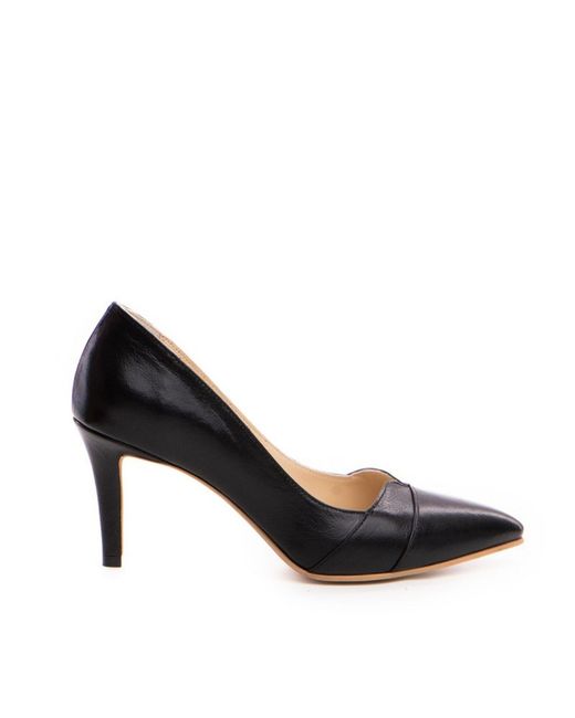 The 5Th Element Black Yuki Pumps