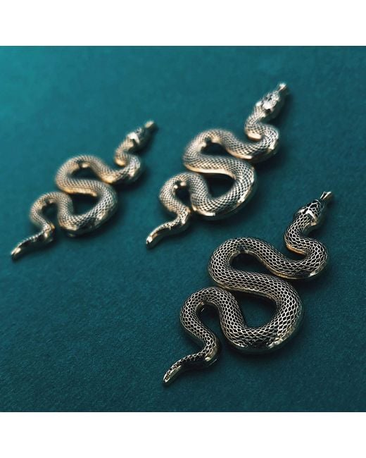 Make Heads Turn Metallic Golden Metal Pin Snake