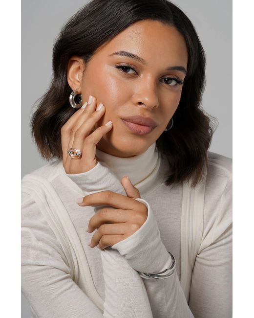 Zynnia Collective Metallic Split Hoops
