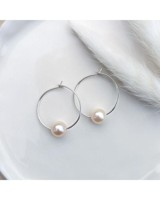 Kiri & Belle Metallic Mia Small Pearl Sterling Wire Hoop Earrings