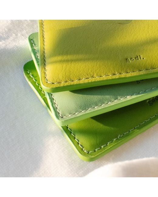 godi. Green Handmade Leather Card Case