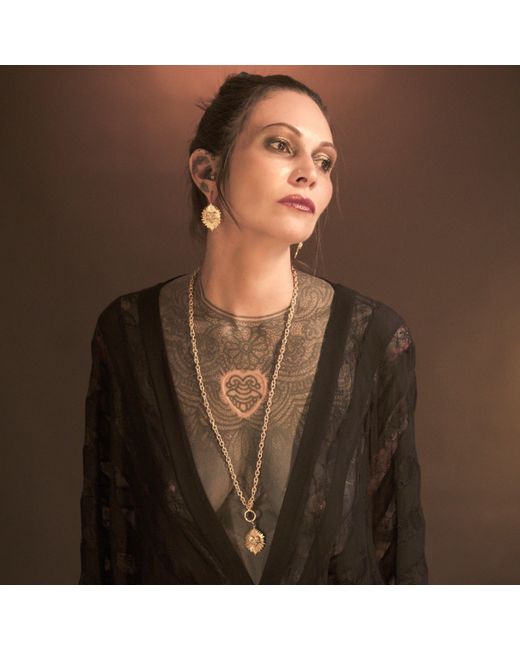 IN CAUDA VENENUM Metallic Vayu Necklace
