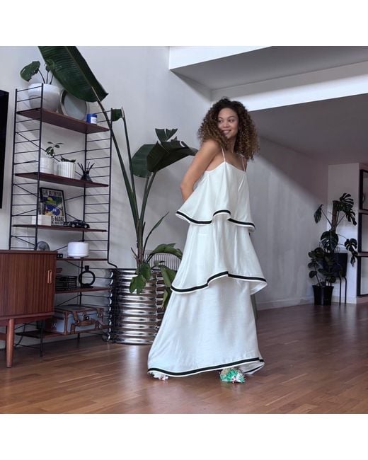 London Atelier Byproduct White Layer Dress With Spaghetti Straps