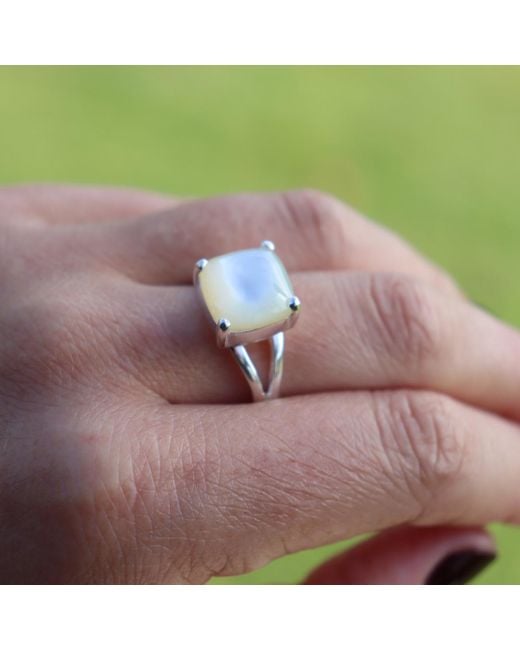 FV Jewellery Metallic La Stèle Mother Of Pearl Square Ring