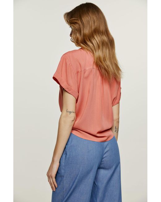 Conquista Red Tie Detail Coral Top
