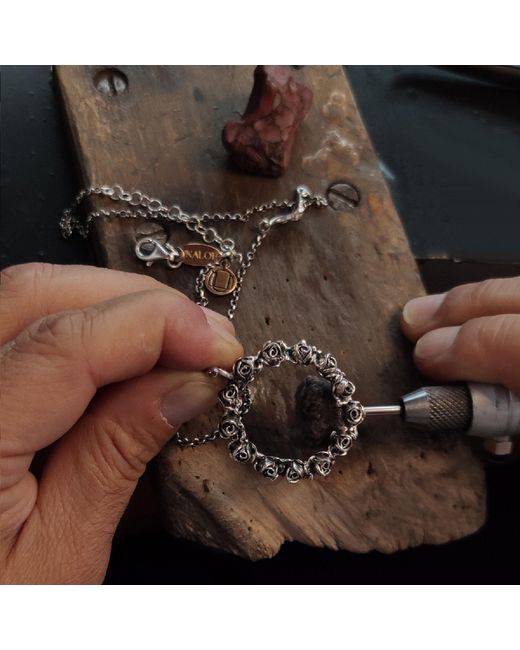 Unaloe Metallic Circle Sterling Necklace With Rose Wreath Pendant – Elegant Jewelry