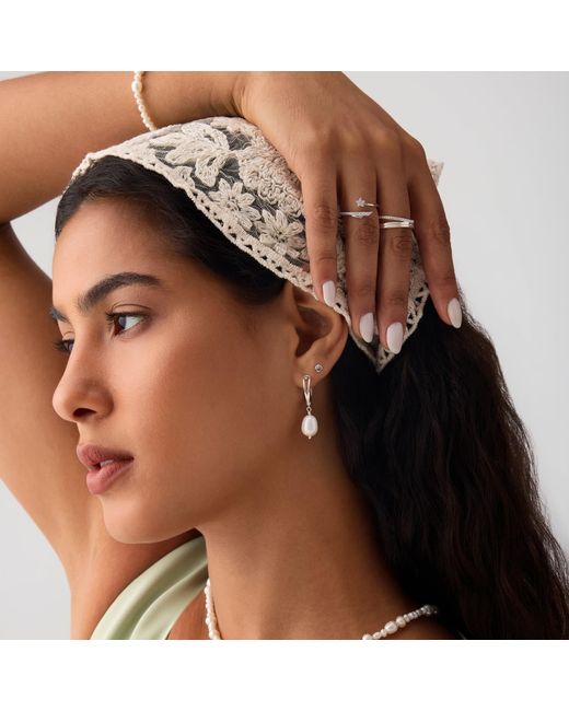 Vanhi Metallic Crystal Shooting Star Open Ring