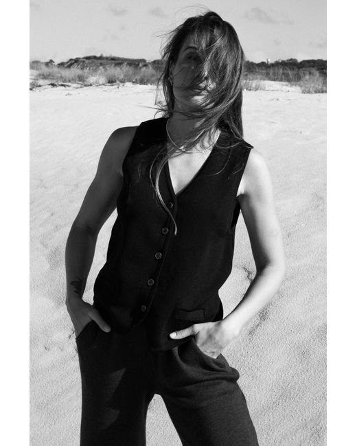 SALANIDA Black Galante Knitted 100% Merino Waistcoat