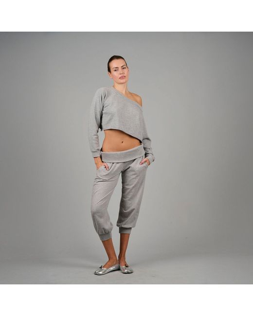 Love and Nostalgia Gray Weekender Capri Track Pant