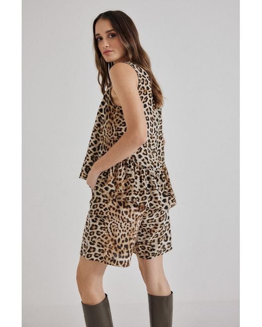 Lindsay Nicholas New York Black Freya Short