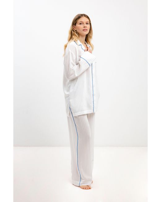InAvati White Pyjama Shirt With Stripes And Long Sleeves