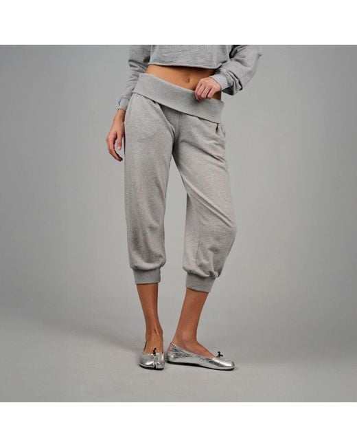 Love and Nostalgia Gray Weekender Capri Track Pant