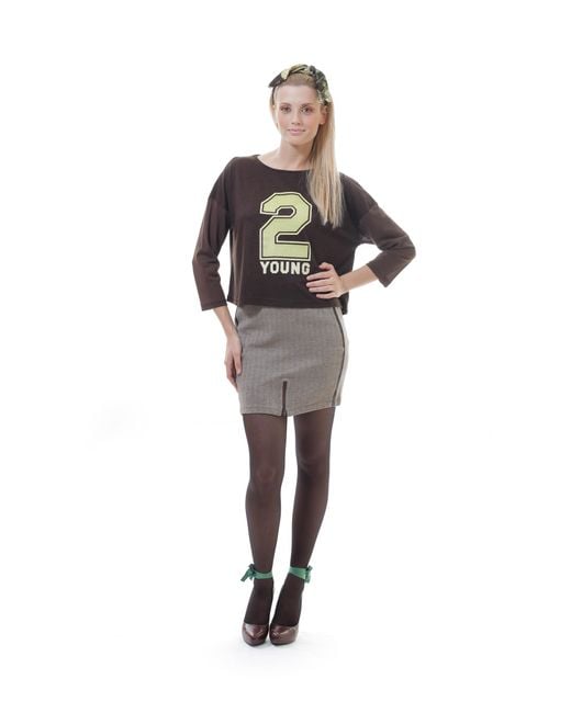 Conquista Black Sporty Crop Top