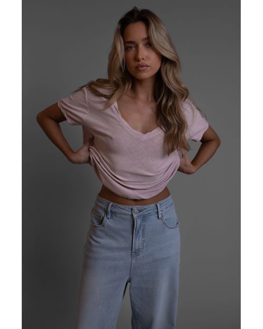 Vænn Pink Slub Deep V Tee Chalk